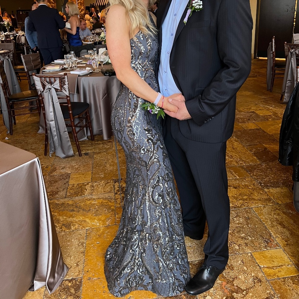 Gorgeous evening dress